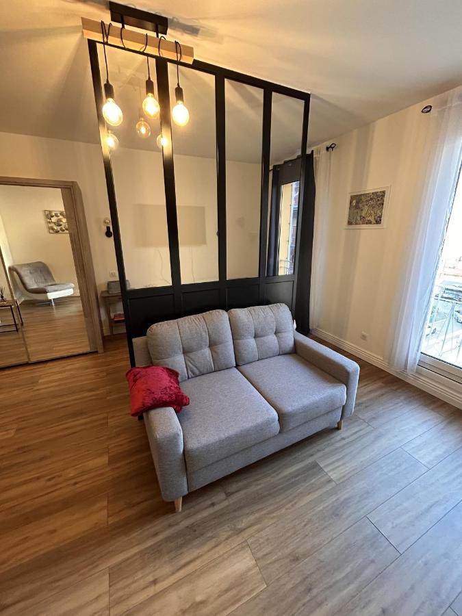 Le Verlaine, Studio En Centre Ville A Deux Minutes Des Plages Ментона Екстериор снимка
